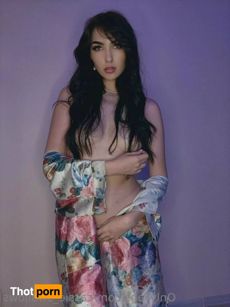 Cassie Swallows 6428867