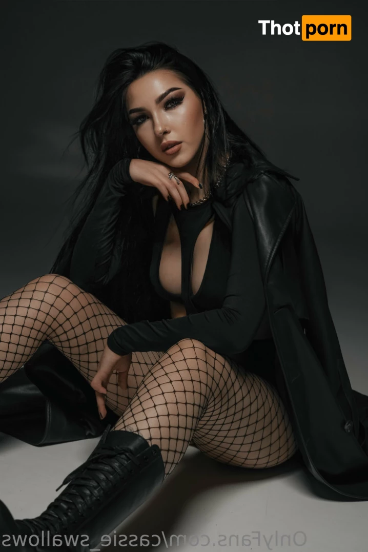 Cassie Swallows 9175282