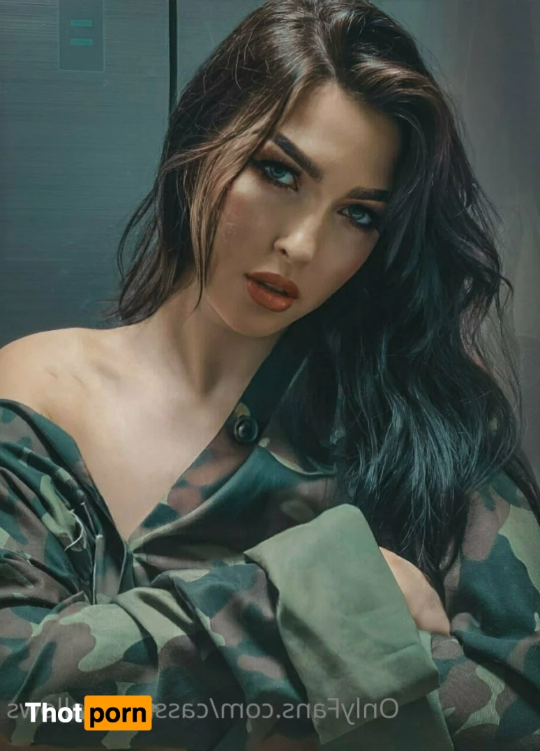 Cassie Swallows 10571048