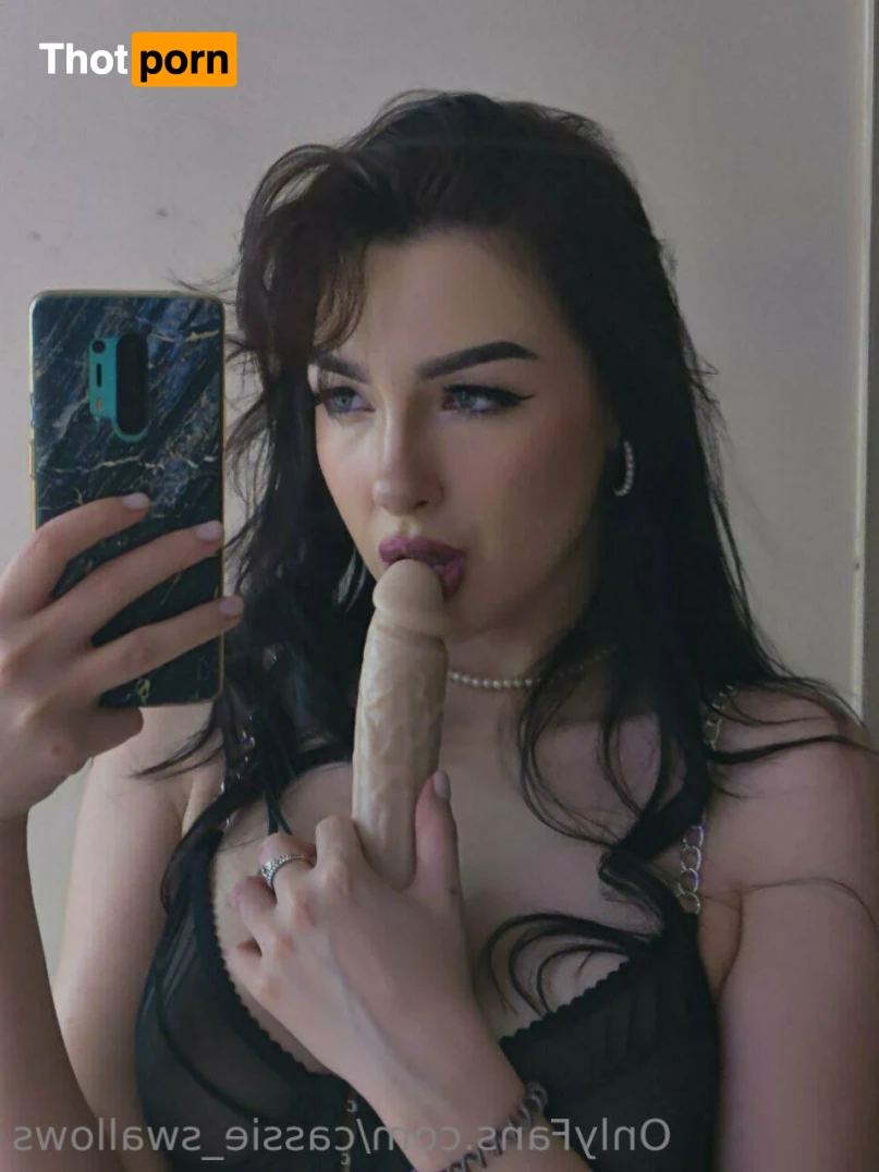 Cassie Swallows 13549630