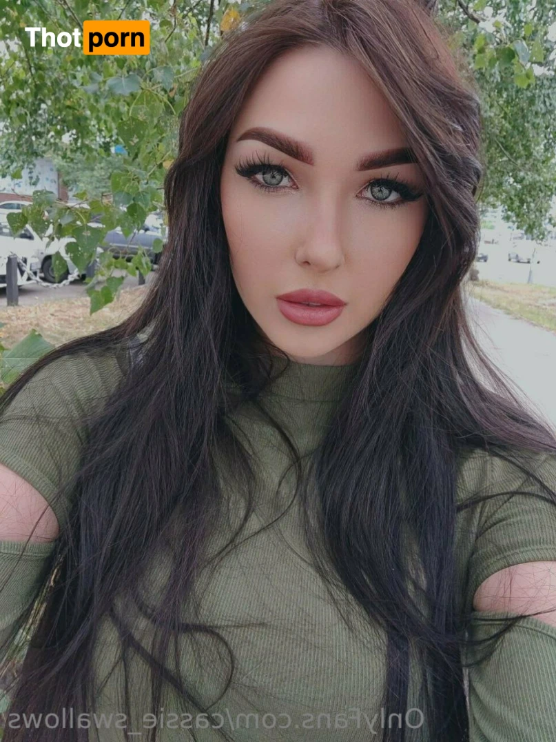 Cassie Swallows 14833715