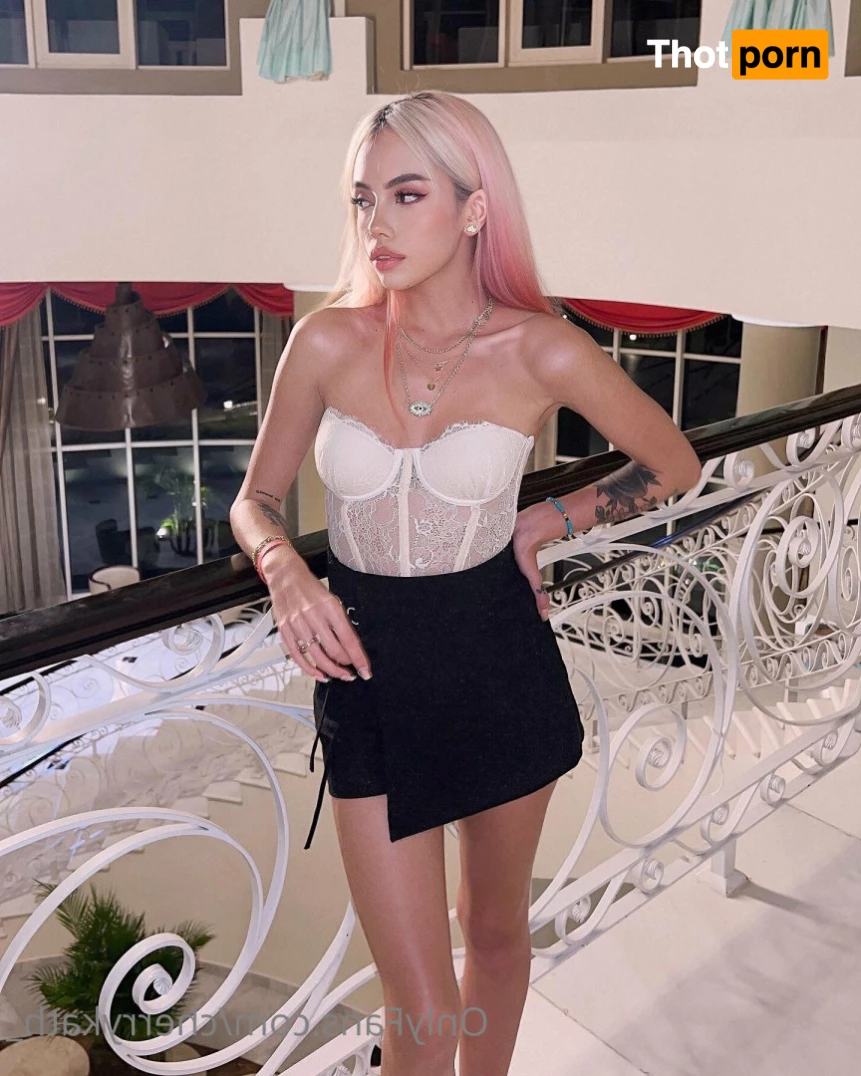 Cherrykath 🍒 10526061