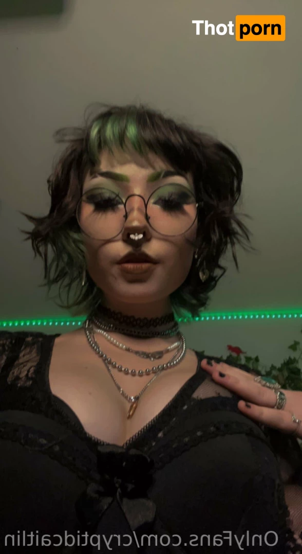 c a i t l i n 7194271