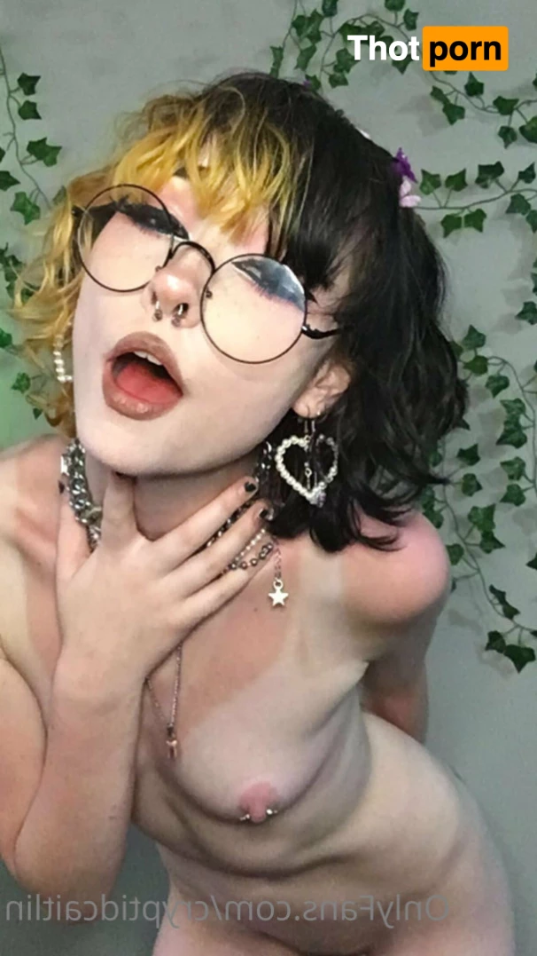 c a i t l i n 7194578