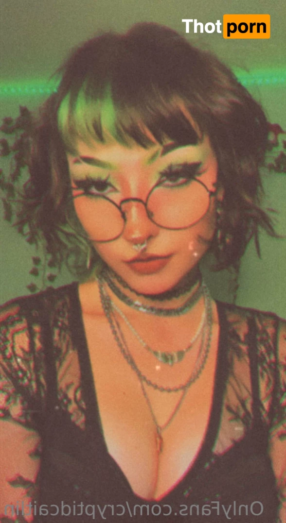 c a i t l i n 7194679