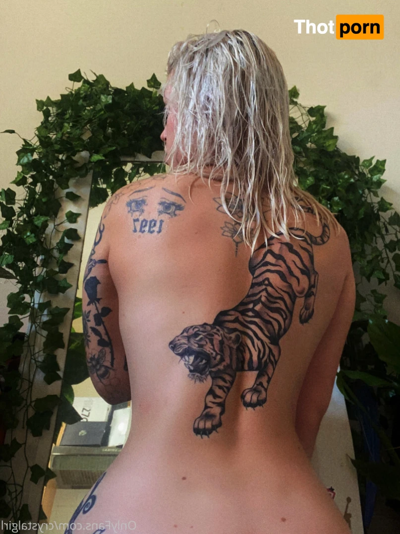 Crystal 🍆 SALE ON 🤍 16363896