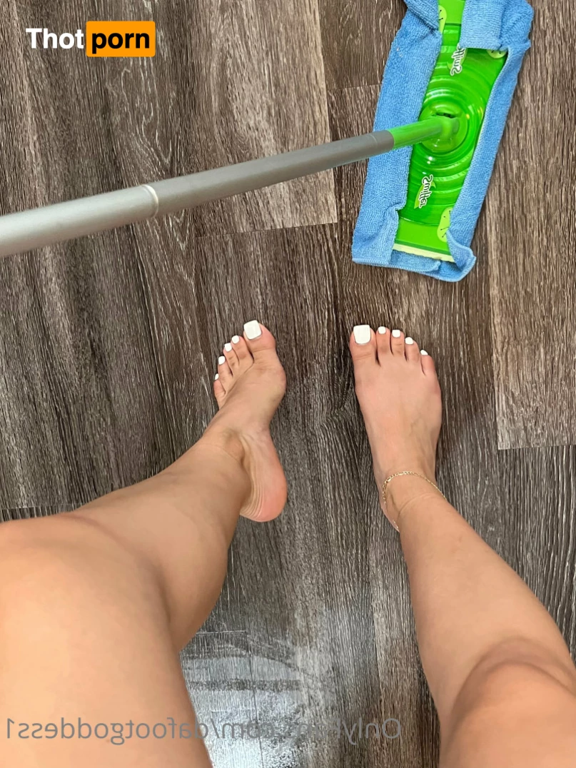 Da Foot Goddess 7672165