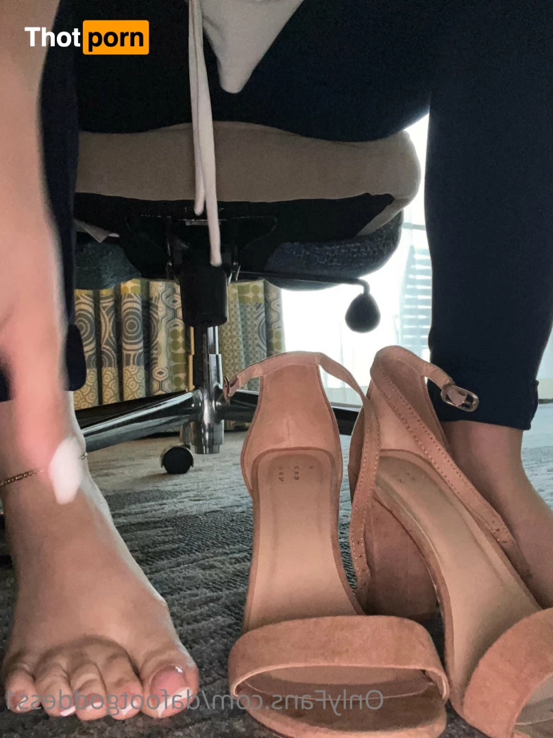 Da Foot Goddess 7672297