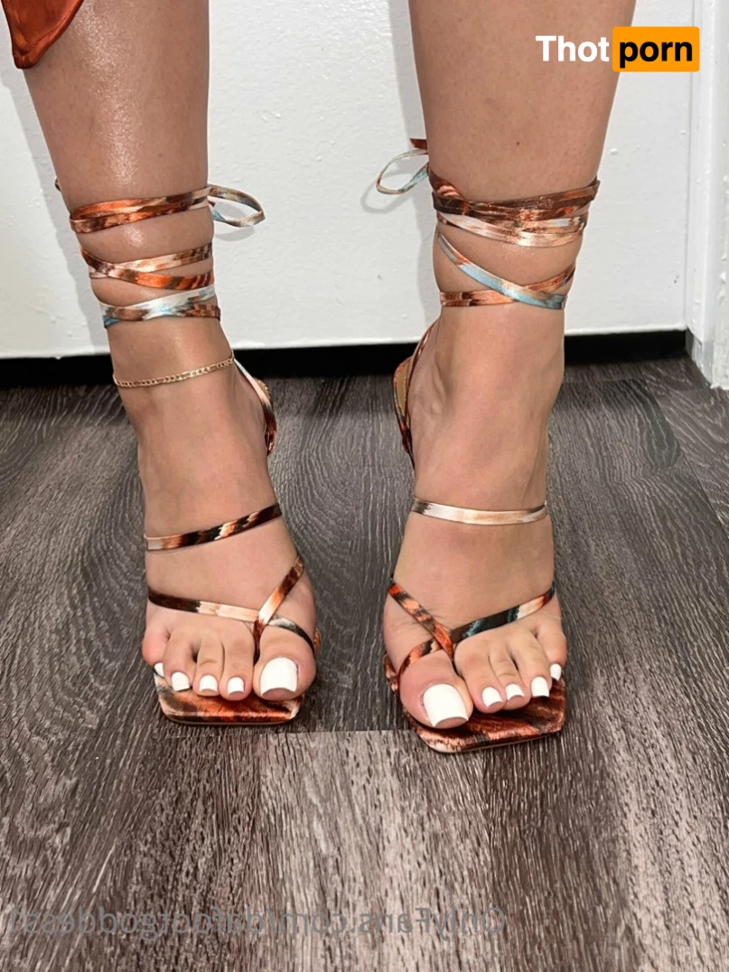 Da Foot Goddess 7672374