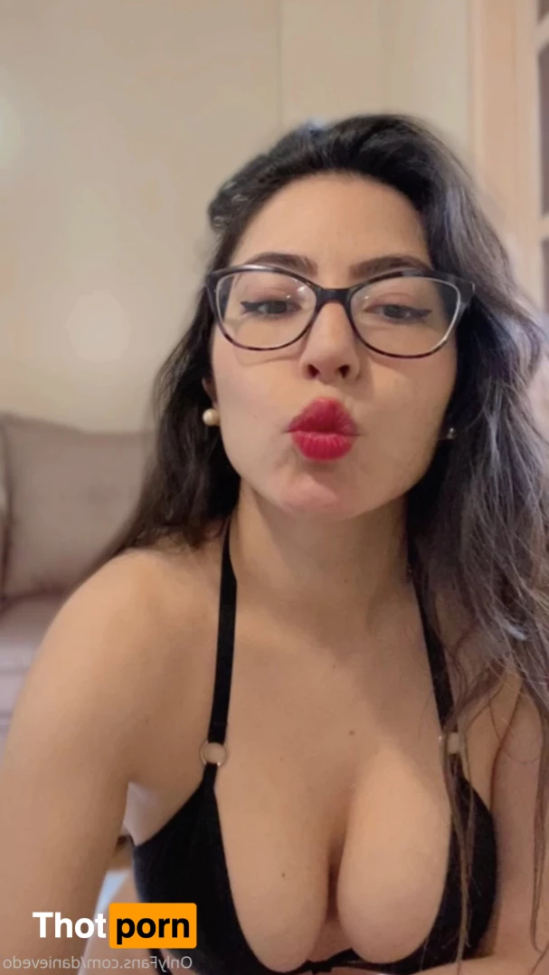 Danielle Vedovelli 🌸 7544265