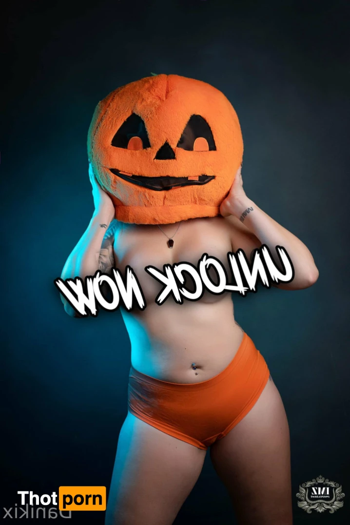 Danikix 💜 Car Babe 13779835