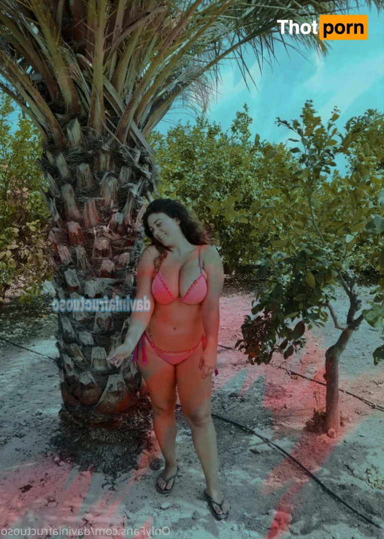 Davinia Fructuoso 14973190