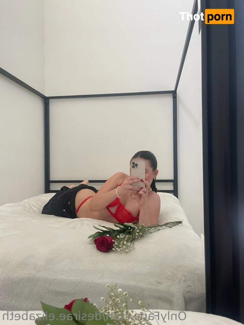 Desirae Elizabeth ☼ 10555212