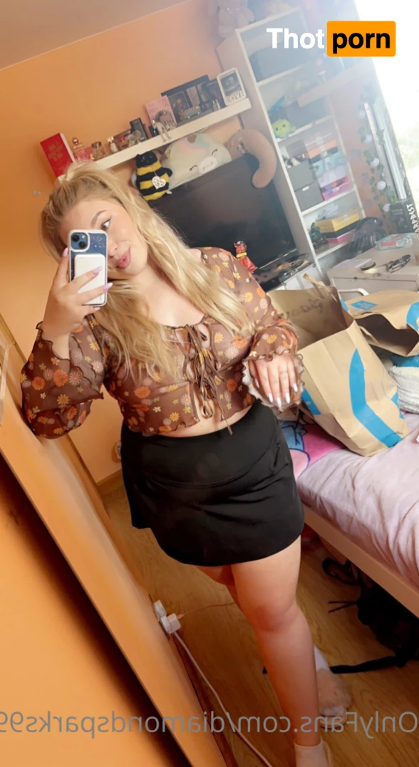 TonguequeenDeeFree 7516075