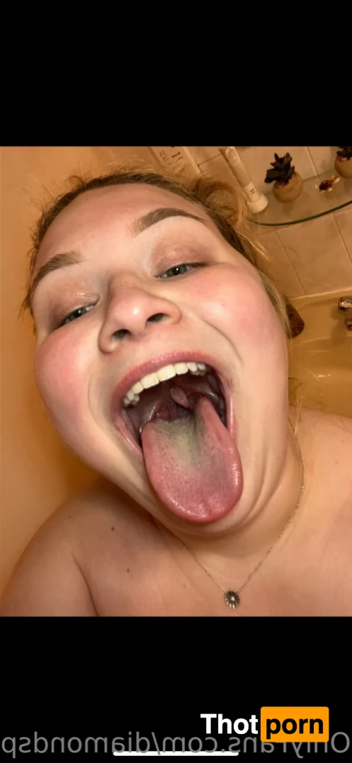 TonguequeenDeeFree 10517421