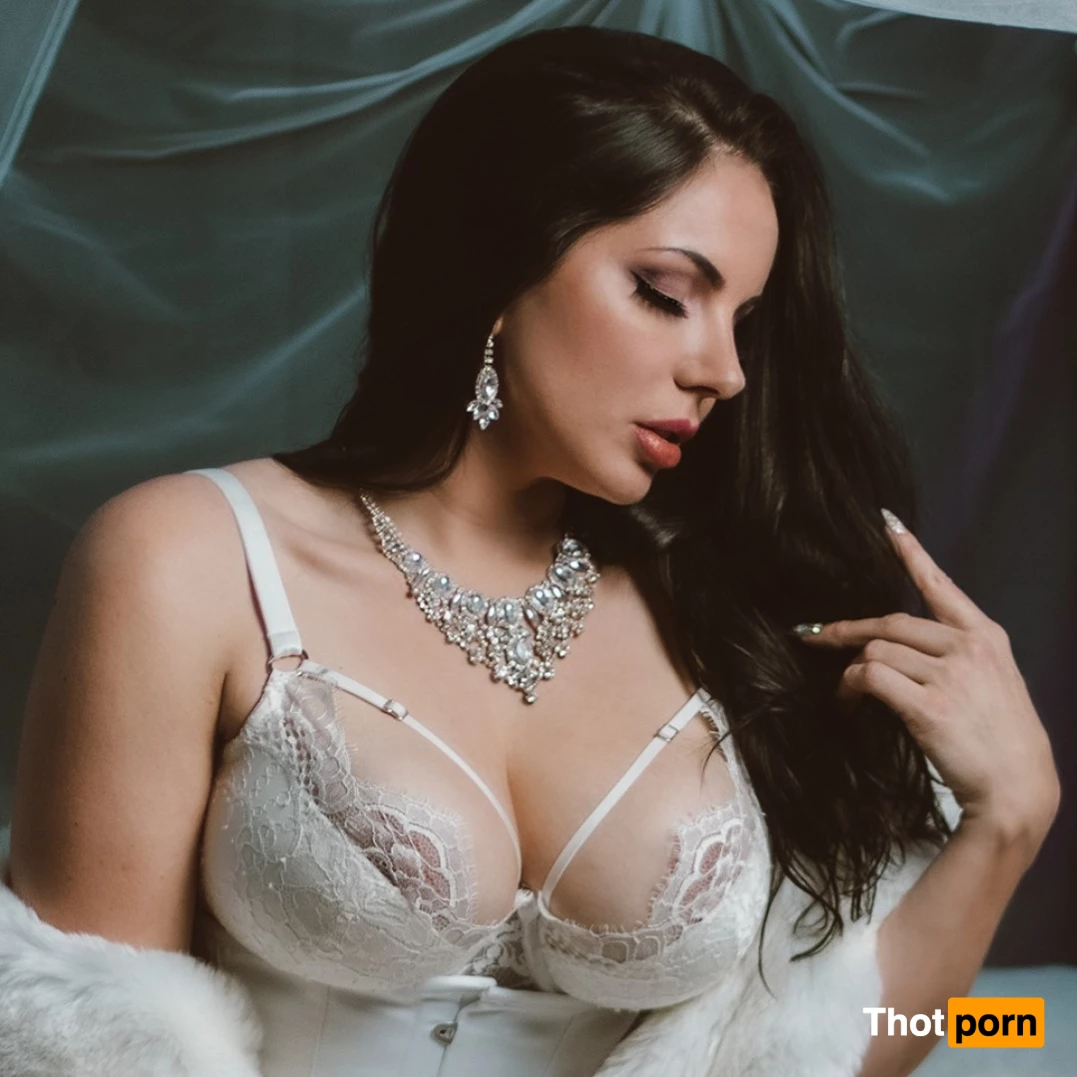 Goddess Alexandra Snow 6423868