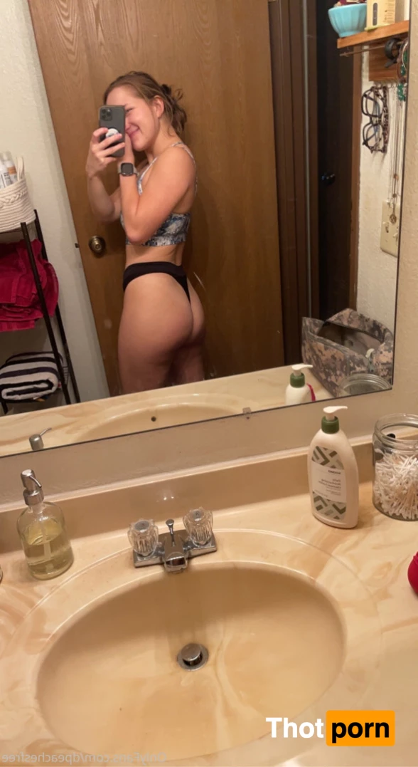 Peaches (FREE) 7558933