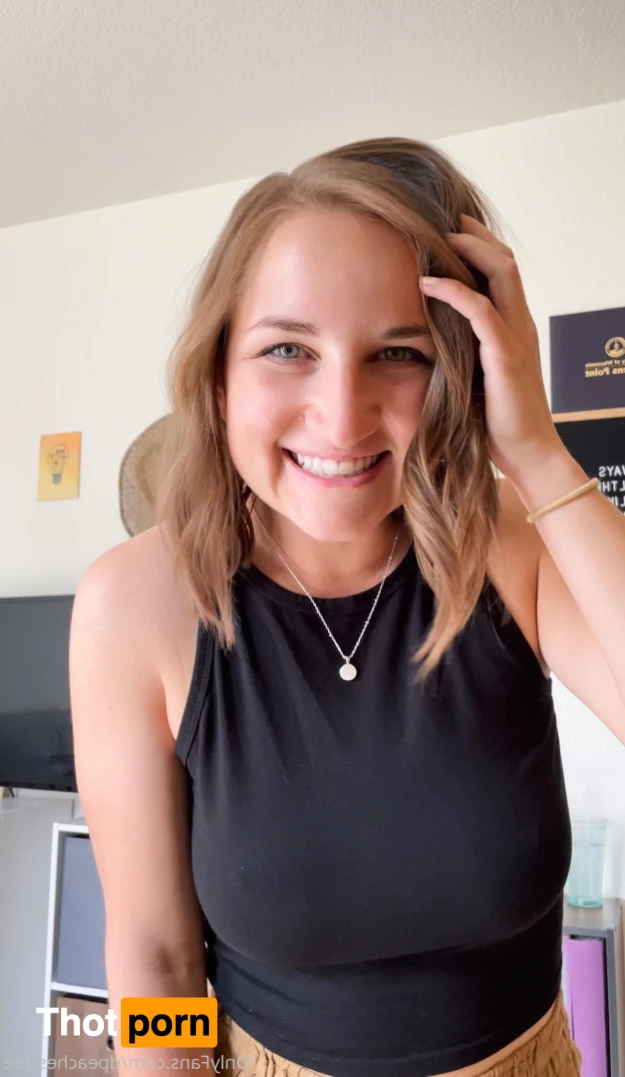 Peaches (FREE) 7558957