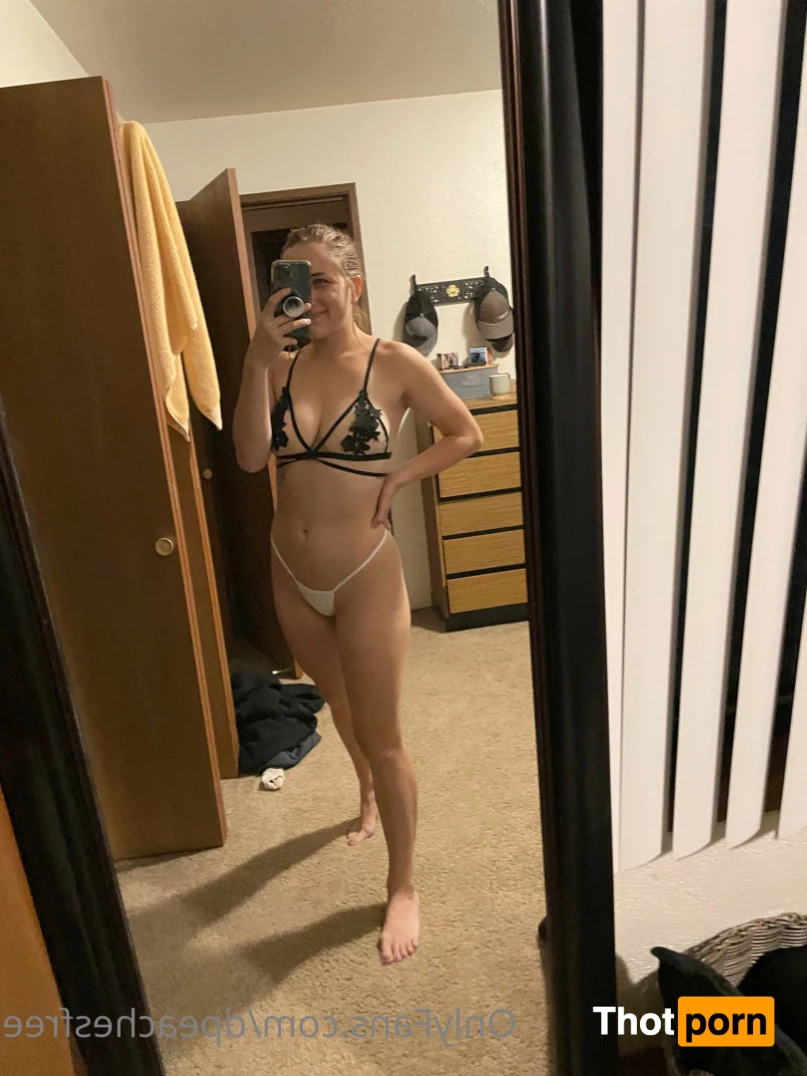 Peaches (FREE) 7558984