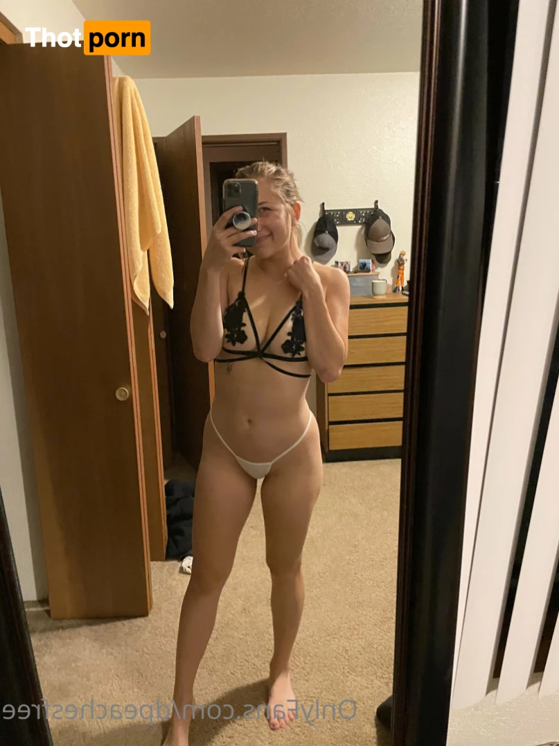 Peaches (FREE) 7559064