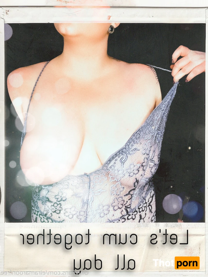 Eira Maroon 13753177