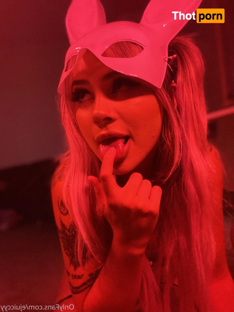 𝓗𝓸𝓷𝓮𝔂 7524607