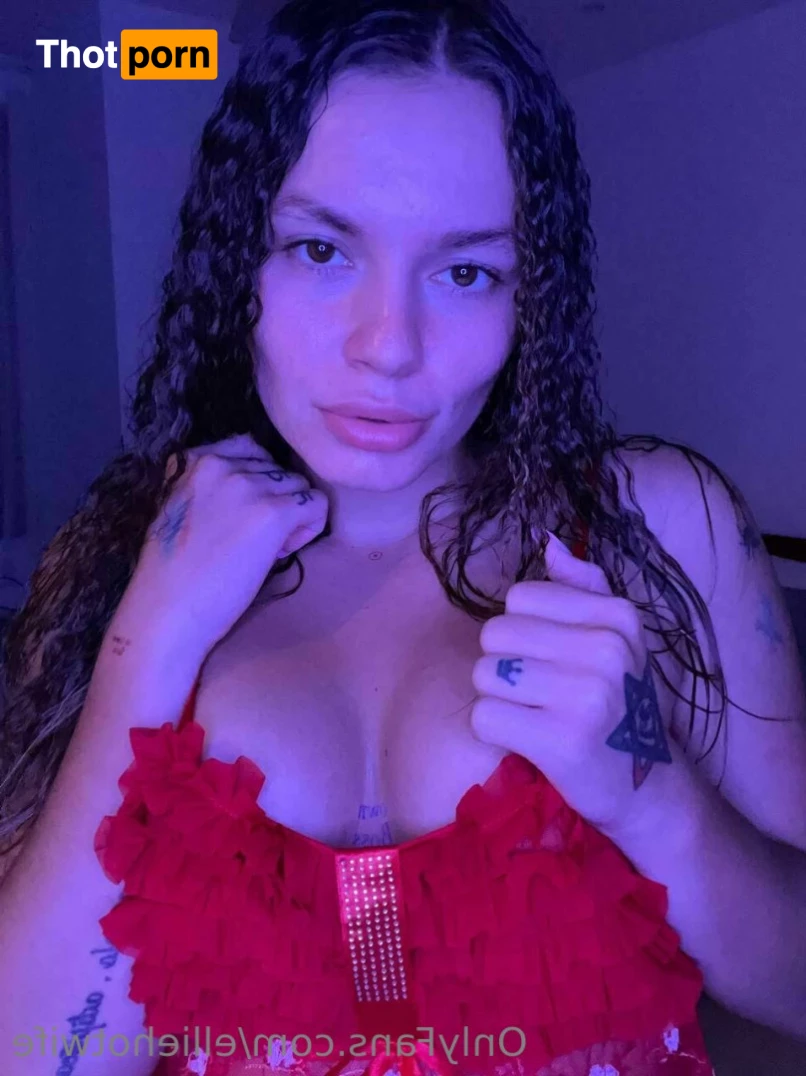 HotWife Ellie 10509888