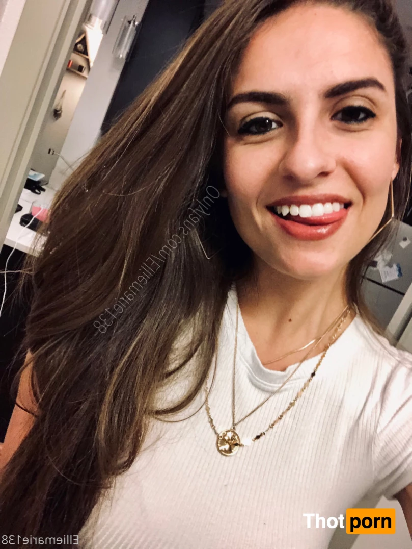 Ellie Marie 💋 7693657