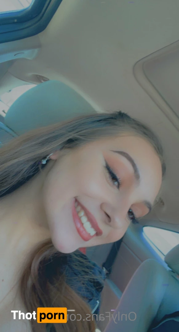 Emma NYU Freshie 😇 10589268