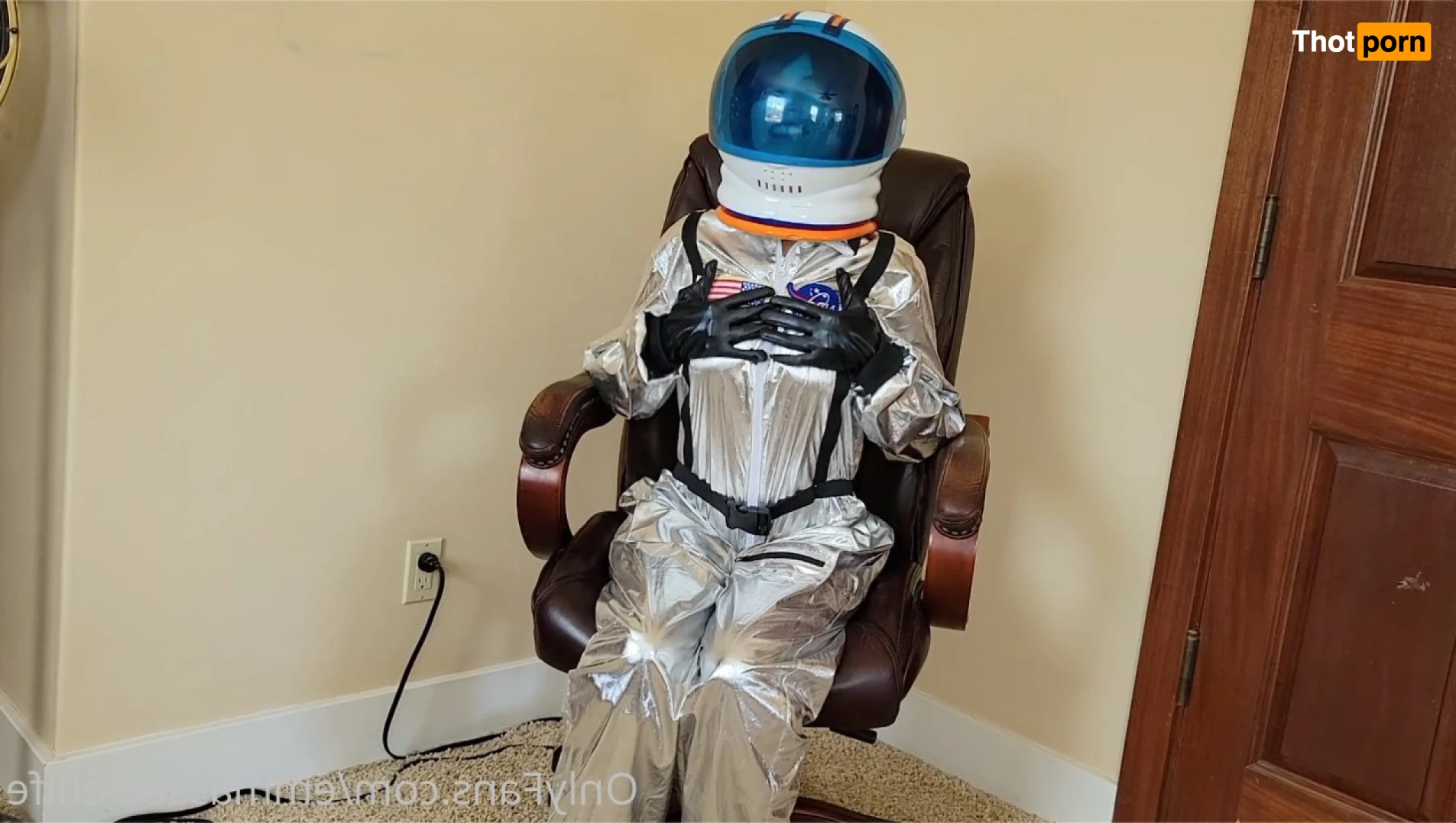 Emmas Secret Life 7495359