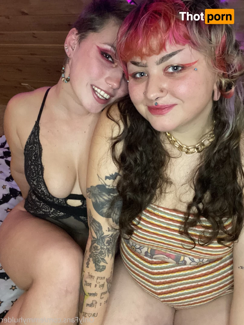 Em Hulder🌿DM me for content, honey.✨ 7637146