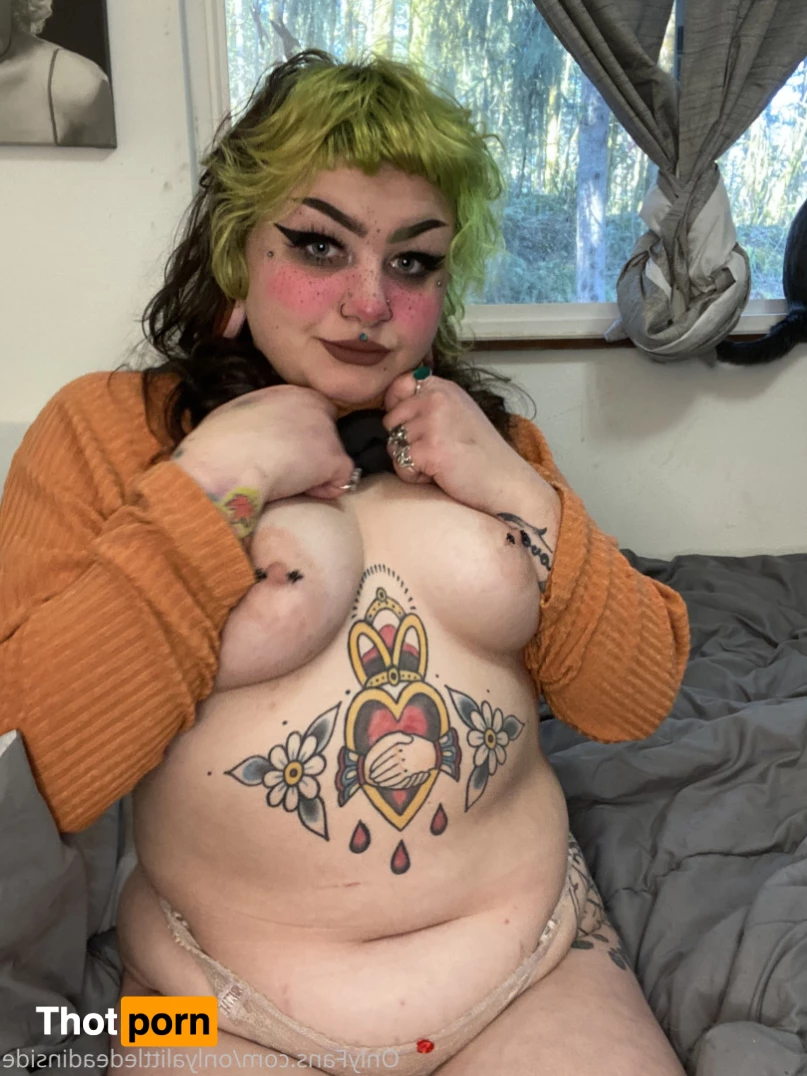 Em Hulder🌿DM me for content, honey.✨ 7637175