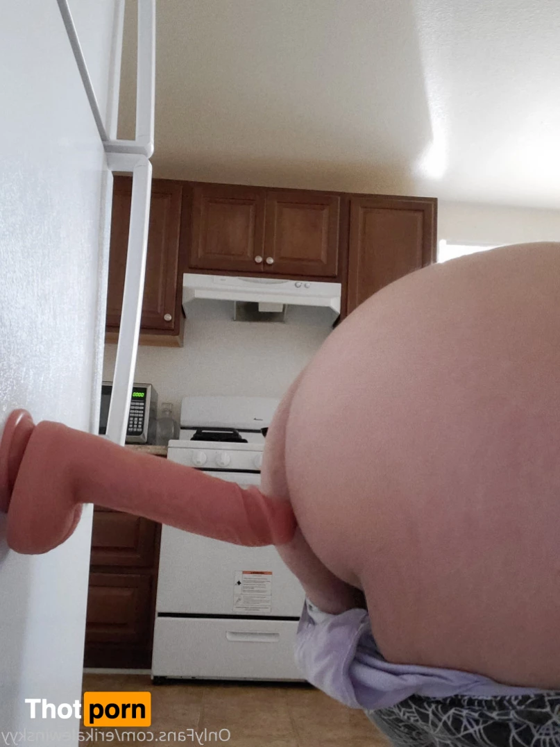 Erika Lewinsky 7665782