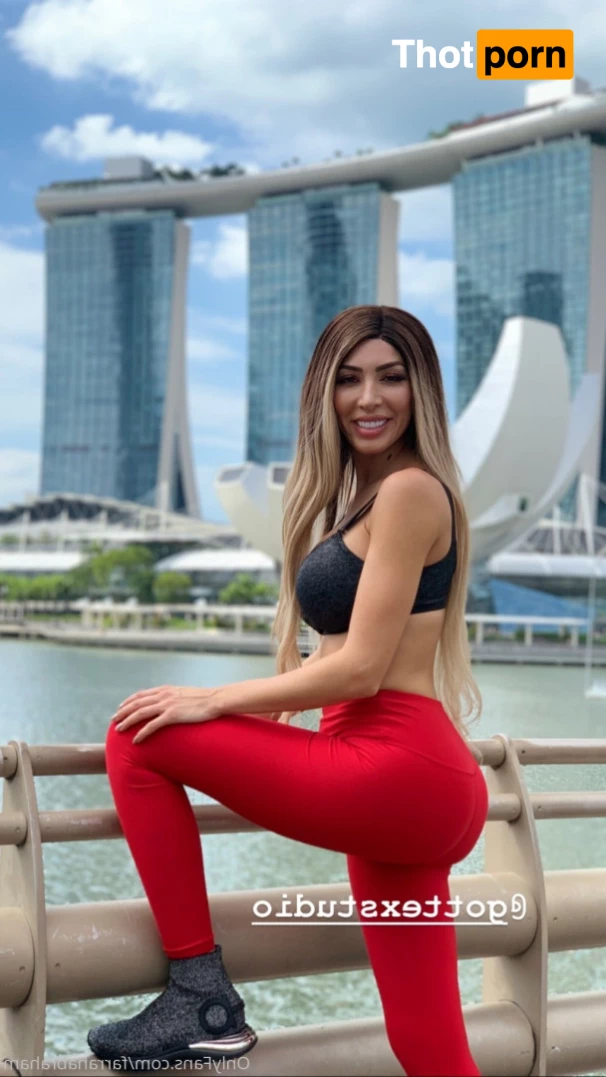 FARRAH ABRAHAM 9061481