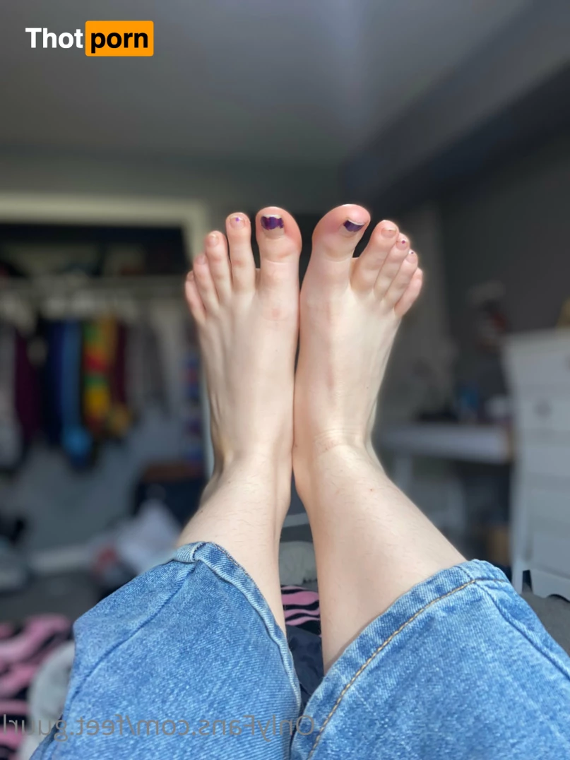 Feet guurl <3 7165415