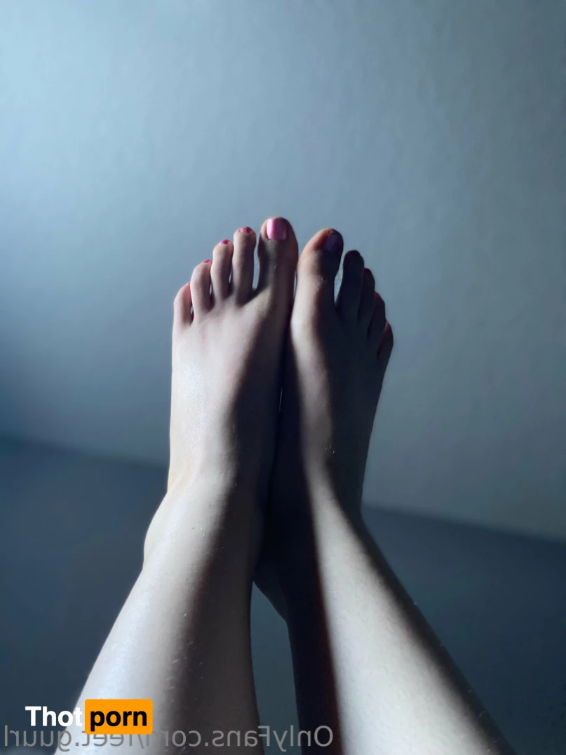 Feet guurl <3 14535651