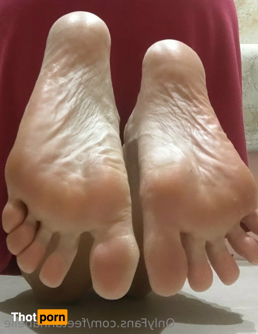 Anna feet crush vore love 😘 7101792