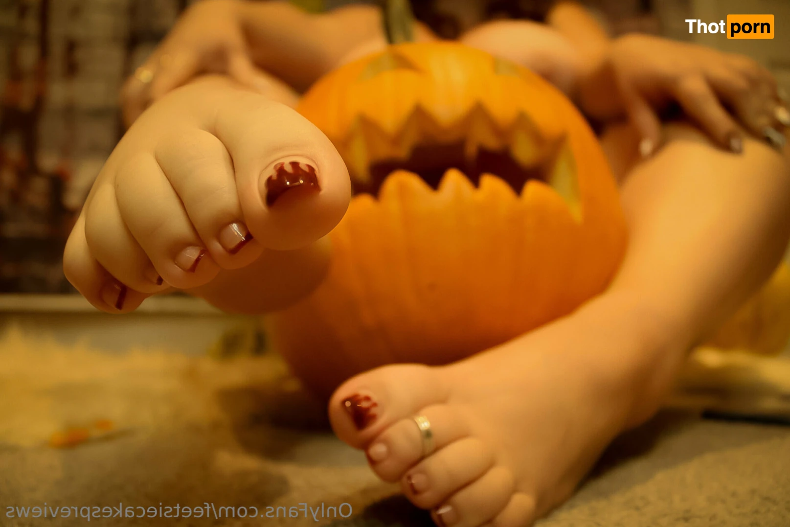 feetsiecakespreviews 14534923