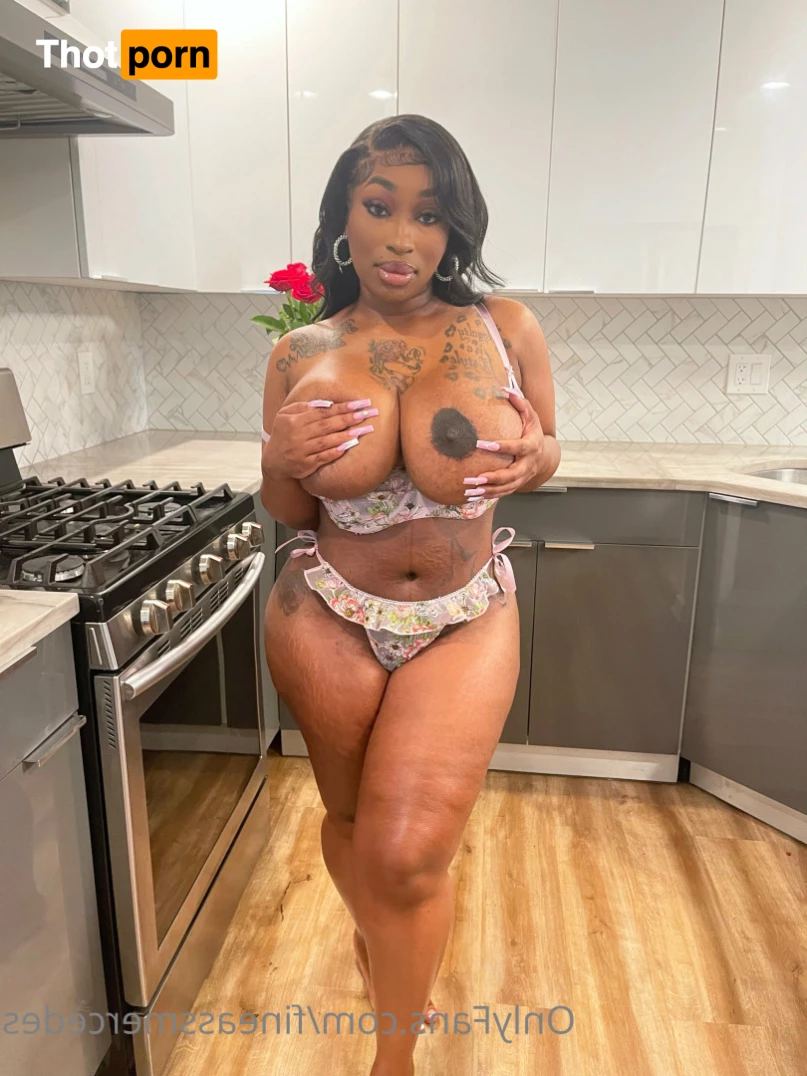 LITTLE MISS GOOD COOCHIE  🧚🏽‍♀️⚠️💦 7471090