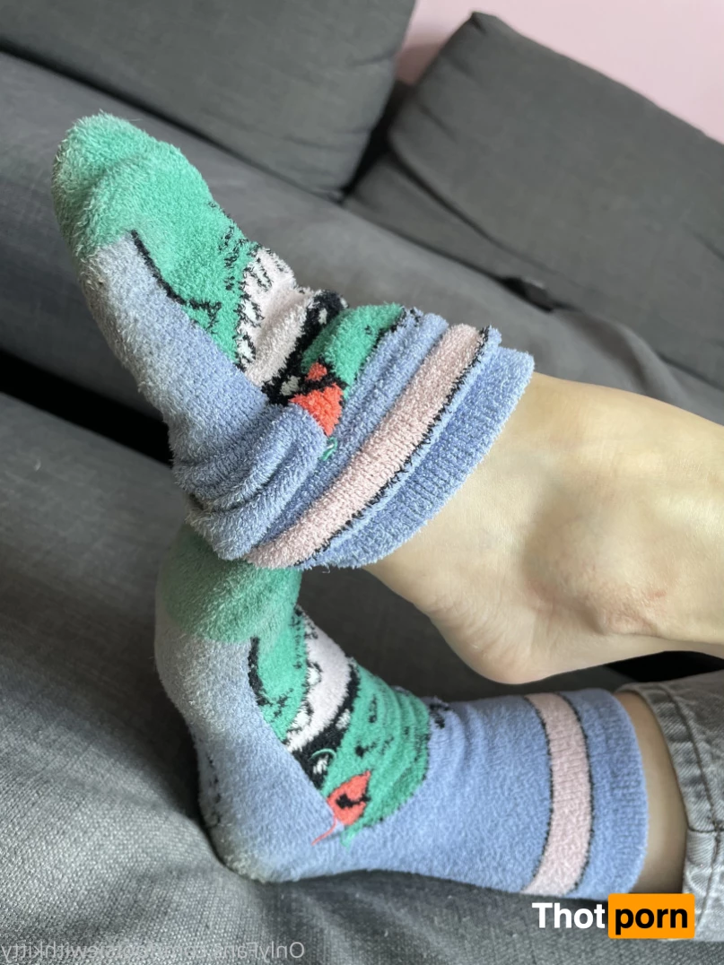 Footsie With Kitty 7660667