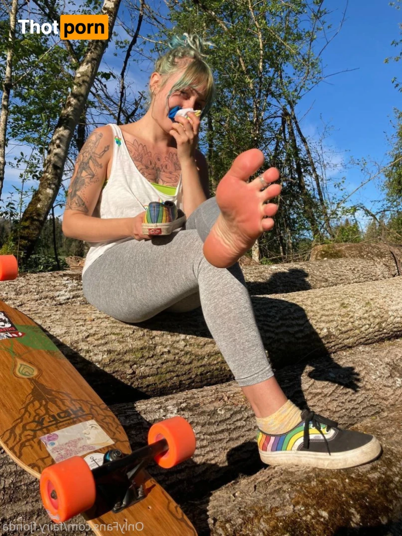 freakyfjonda 13716733