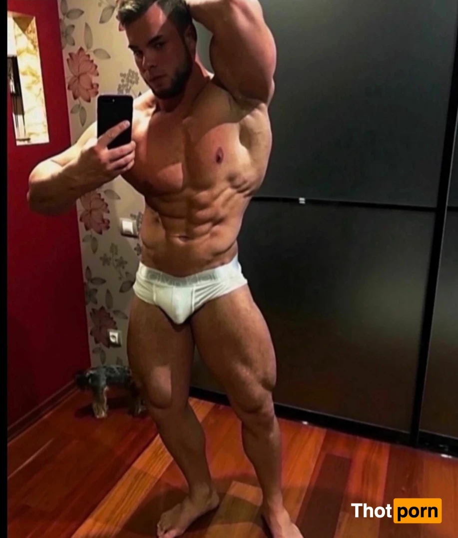 FREE GAY ONLYFANS • DENNIS NICKOLERO 7521163