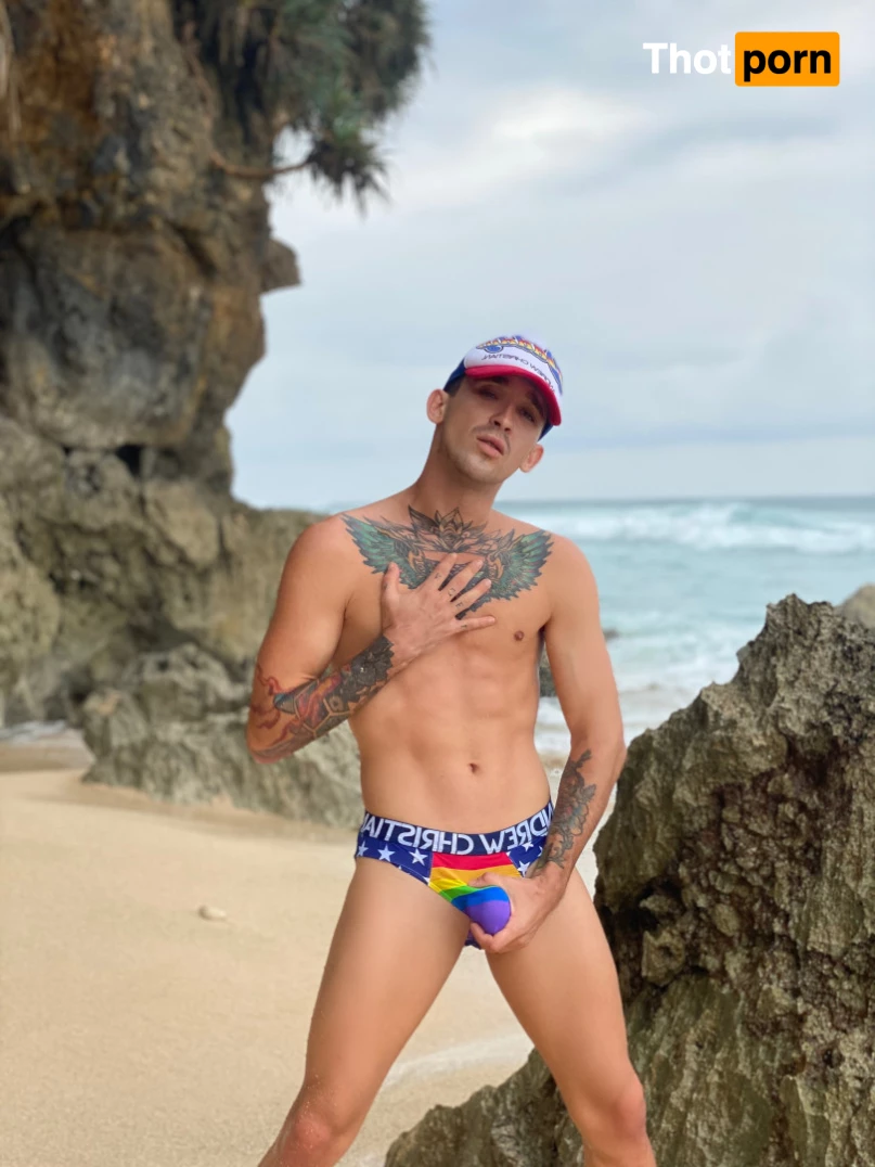 FREE GAY ONLYFANS • DENNIS NICKOLERO 7521172
