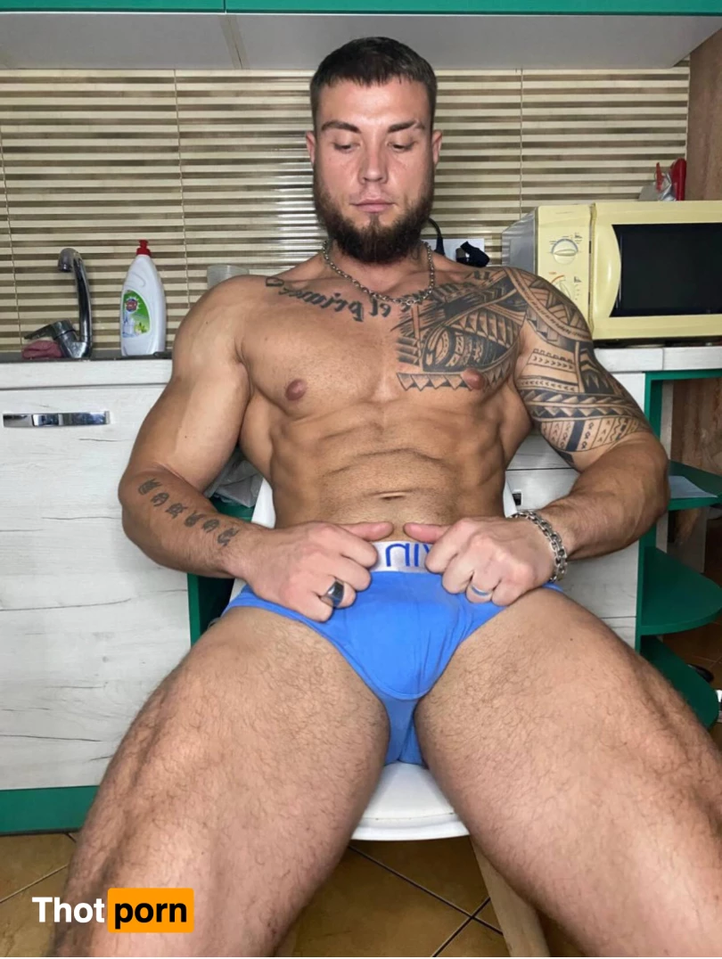 FREE GAY ONLYFANS • DENNIS NICKOLERO 7521277