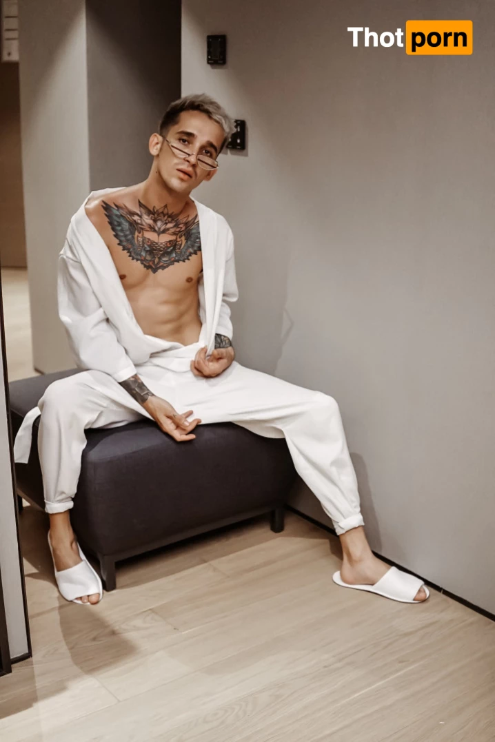 FREE GAY ONLYFANS • DENNIS NICKOLERO 7521722