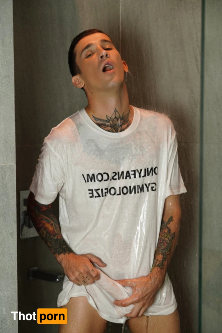 FREE GAY ONLYFANS • DENNIS NICKOLERO 7521770