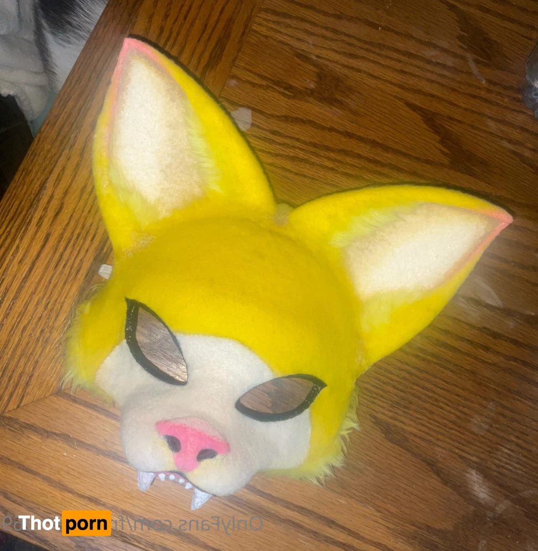 THE frisky feline 7066181