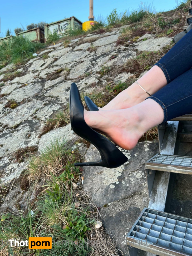 Nurse Jessica 👩🏽‍⚕️🖤 6626364