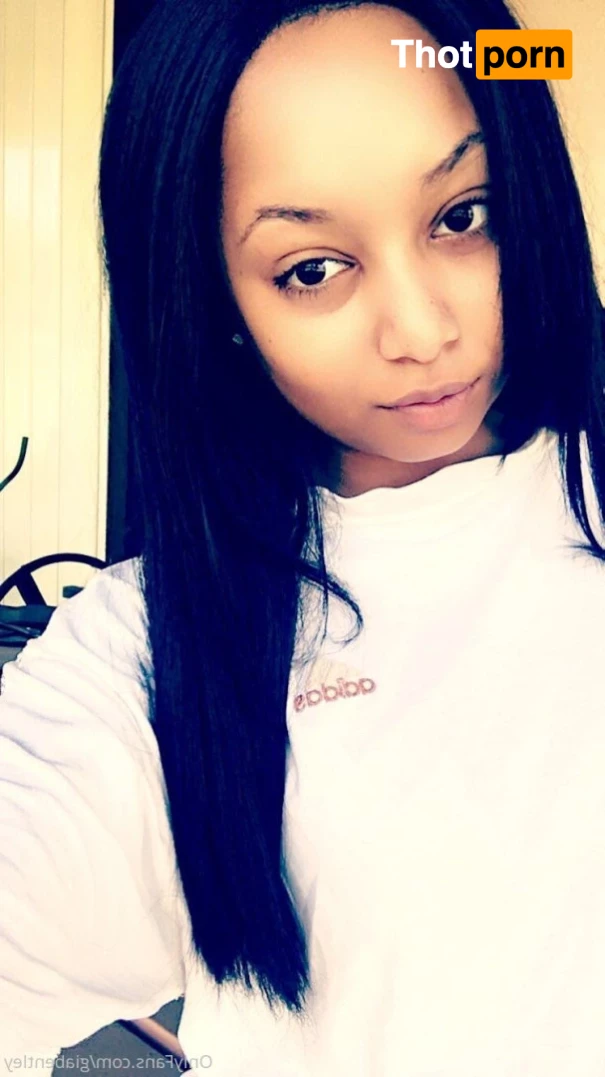 Club Gia B 🦋 7409523