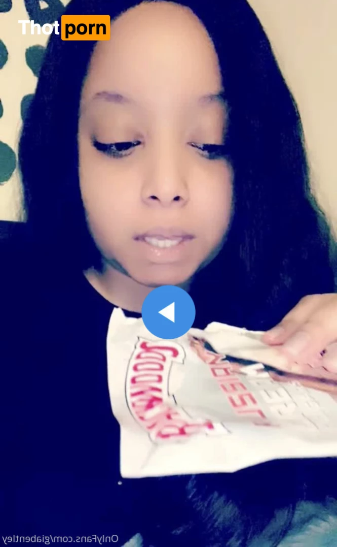 Club Gia B 🦋 7409539